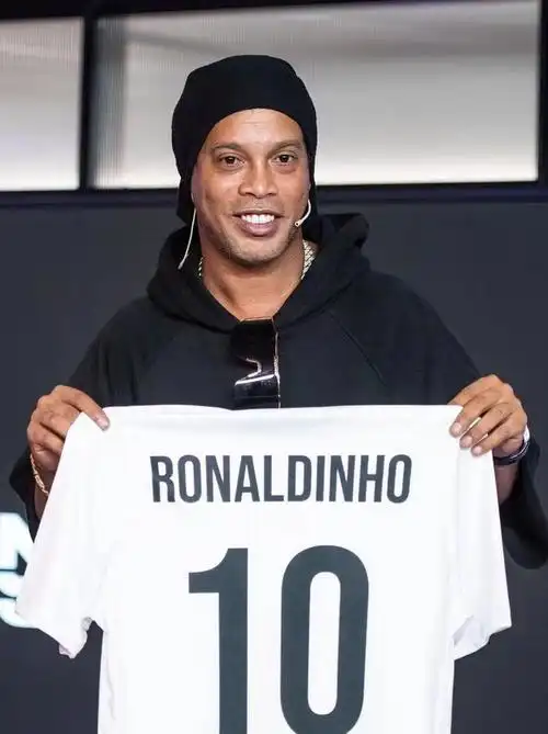 这次合作为 这次合作为