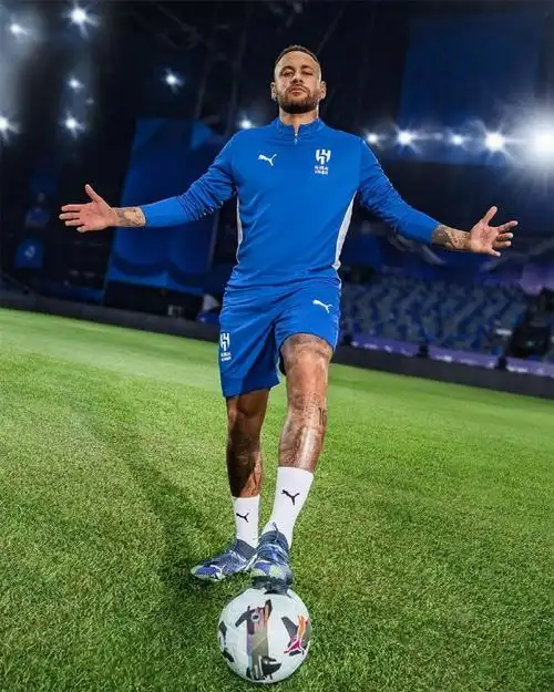 顶尖足球人 顶尖足球人