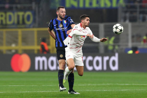 轻有潜力的 轻有潜力的