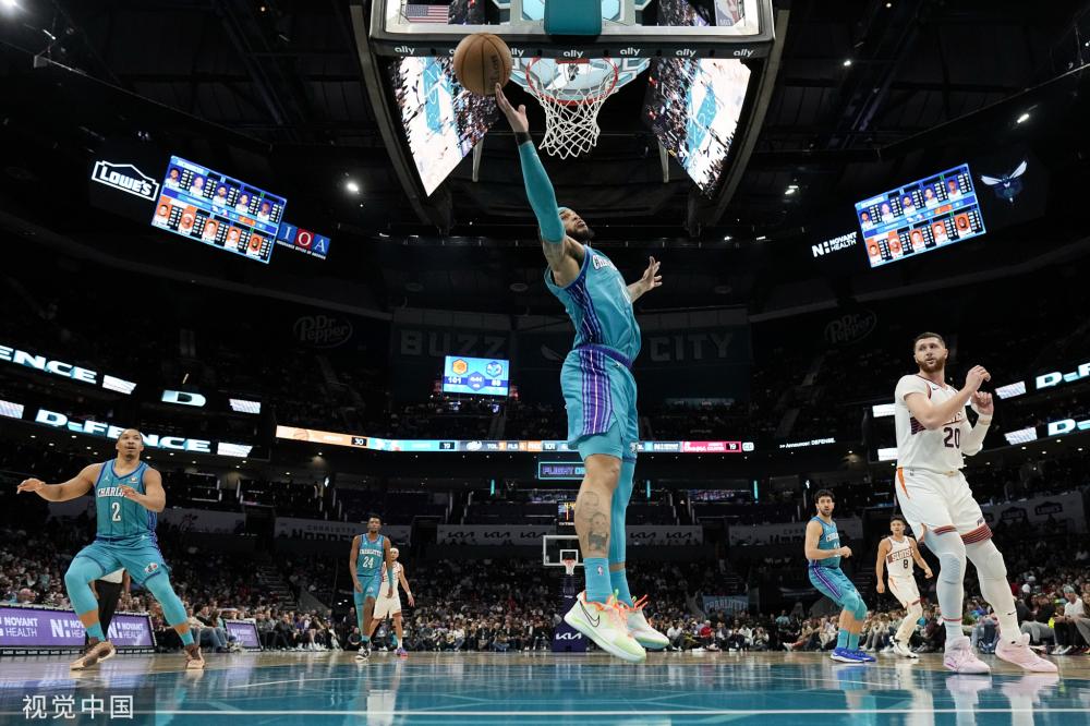 年轻球员在 年轻球员在