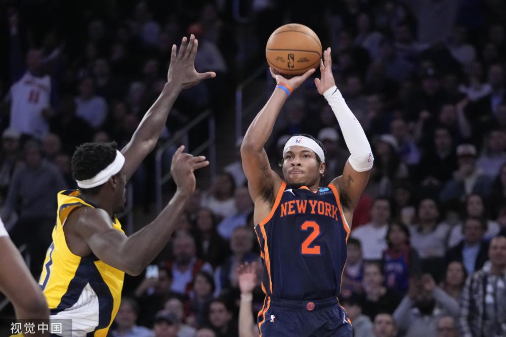 官方：那不勒斯后卫拉法-马林租借加盟黄潜，含买断选项.